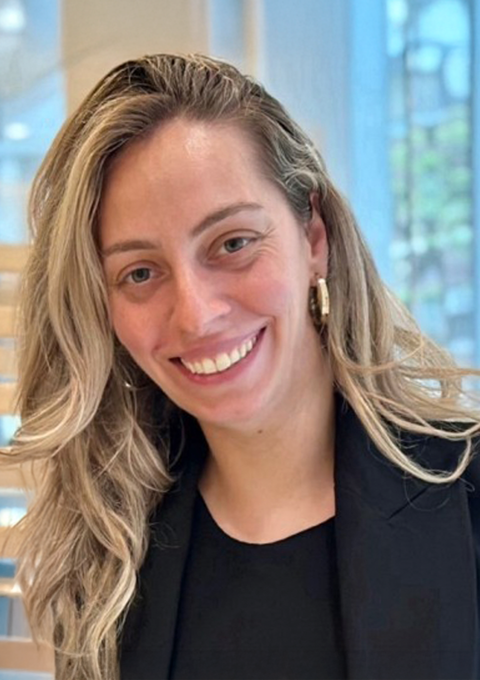 Siri Kostanyan, Division of Business Programs student at NYU SPS.
